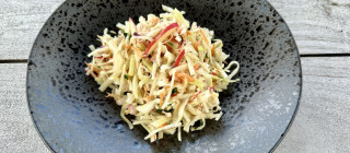 Coleslaw salát s jablkem + dresing